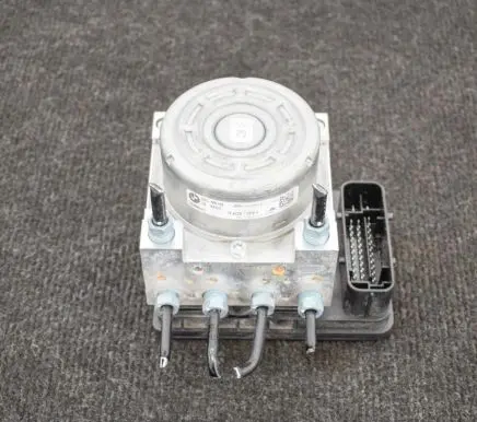 BMW 1 F20 F21 ABS Pump 68916126891611
