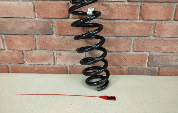BMW X5 E70 Front coil spring 6778115