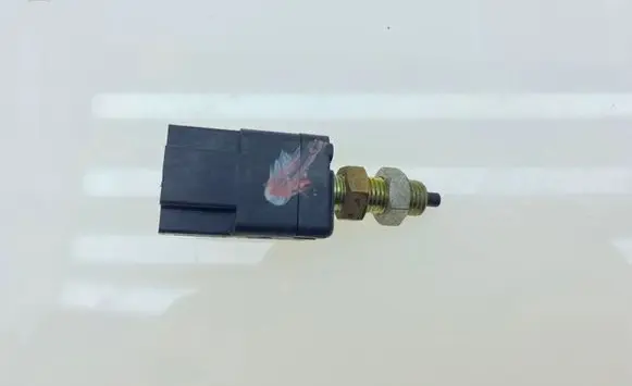 Subaru Legacy Brake pedal sensor switch 83370AA001