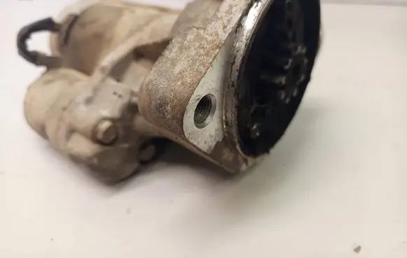 Isuzu D-Max Starter motor 8981836550