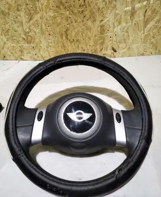 Mini One - Cooper Clubman R55 Steering wheel 
