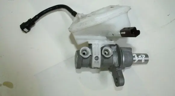 Peugeot 308 Master brake cylinder