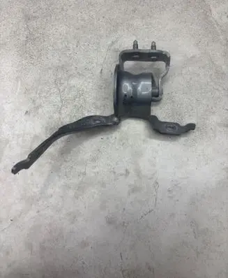 Audi A4 S4 B7 8E 8H Tailgate/trunk/boot hinge 8E9827300F
