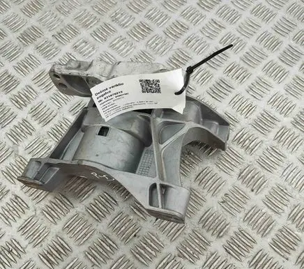 Citroen Jumpy Engine mount bracket 4A111210 4A103720