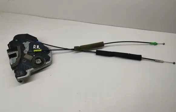 Lexus IS 220D-250-350 Front door lock 6J2713 A046693