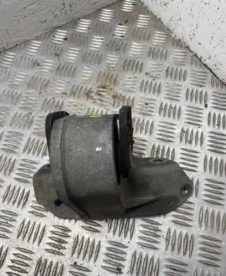 Land Rover Freelander Engine mount bracket 326a78