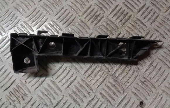 KIA Ceed Front bumper mounting bracket 865131H000