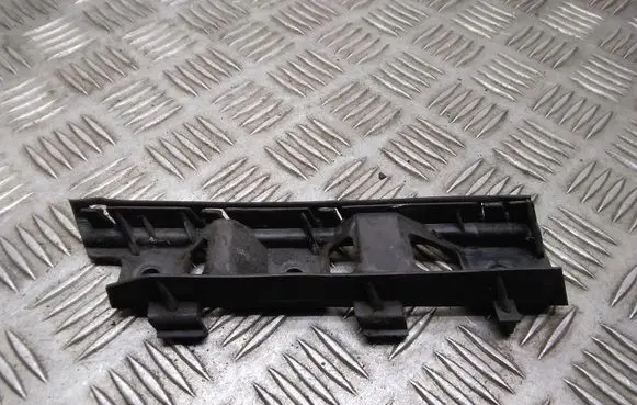 Volkswagen PASSAT B6 Front bumper mounting bracket 3C0807184