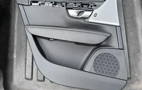 Volvo S90, V90 Rear door card panel trim 31393232 39838181 31662949