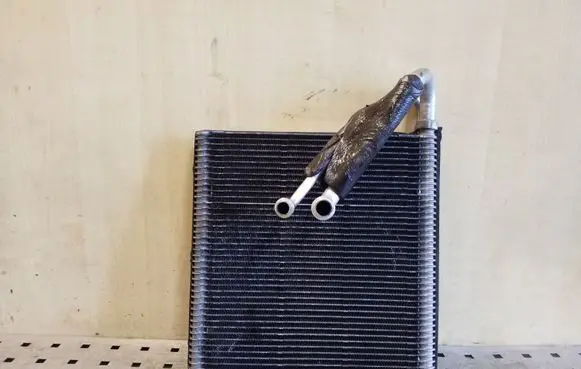 Air conditioning (A/C) radiator (interior)