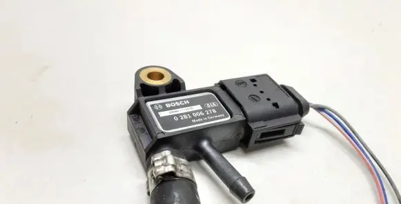 Mercedes-Benz R W251 Exhaust gas pressure sensor 0281006278