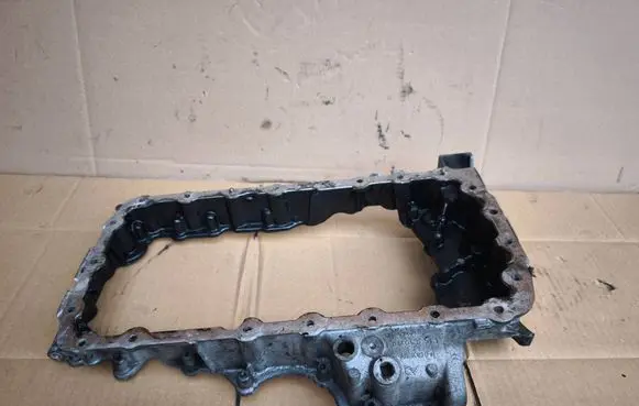 Oil sump