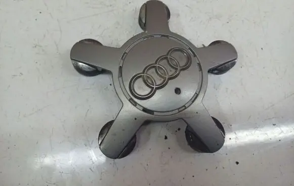 Audi A5 8T 8F Original wheel cap 4f0601165n 4f0.601.165.n