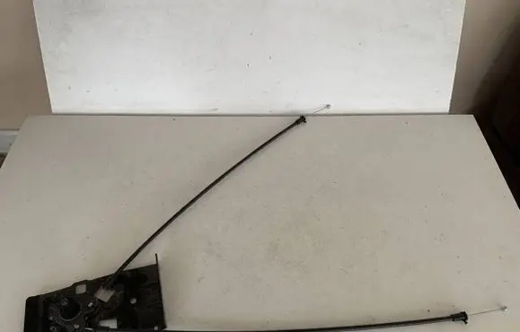 Audi Q7 4M Engine bonnet/hood lock release cable 4M0823529E 4M0823529