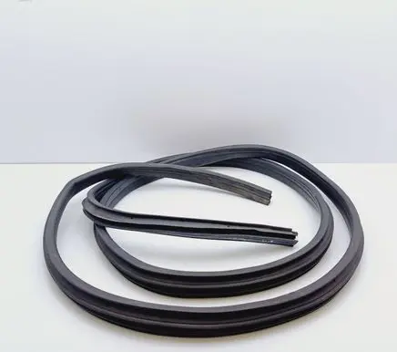 Mercedes-Benz Vaneo W414 Rear door rubber seal (on body) 