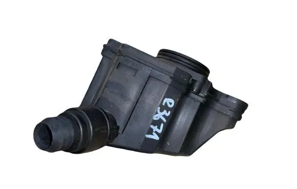 Volkswagen Golf IV Oil breather separator 0361034646