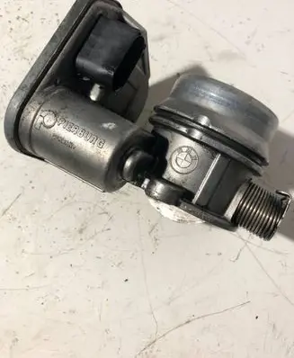 BMW 1 E81 E87 Throttle valve 7804373 B83031627