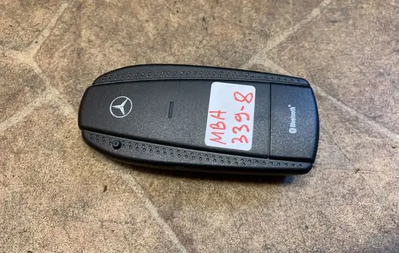 Mercedes-Benz E W211 Bluetooth control unit module B67875877