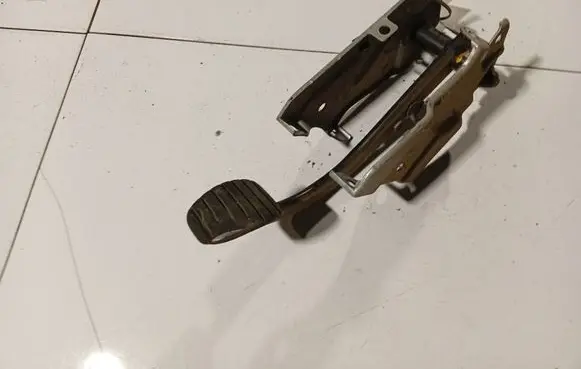 Renault Trafic II (X83) Brake pedal 