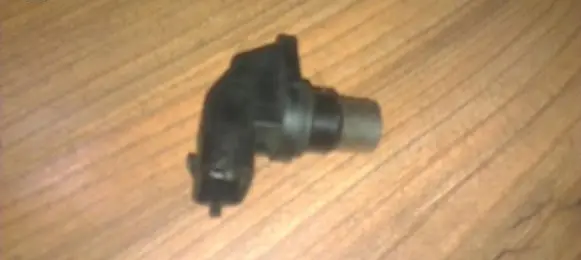 Nissan Micra Camshaft position sensor 0232103033