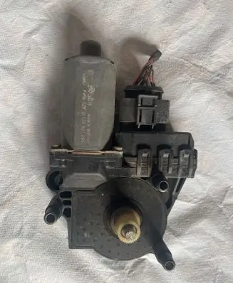 Audi A6 S6 C5 4B Rear door window regulator motor 0130821785