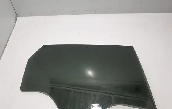 Renault Arkana Rear door window glass 823007107R