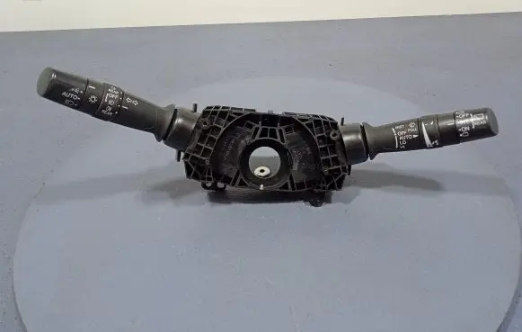 Honda Civic IX Other switches/knobs/shifts 35250-TV0-H222-M