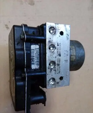 Mazda CX-7 ABS Pump 0265235622 AA562
