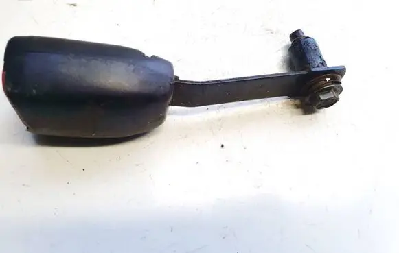 Mazda 626 Front seatbelt nsb1085 10703aa