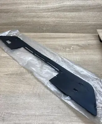 Opel Corsa C Front bumper lower grill 13142221 13120841