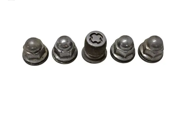 Nuts/bolts