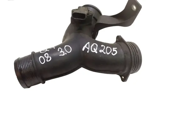 Audi Q7 4L Intercooler hose/pipe 7L6145795AB 0281002401 038906051C