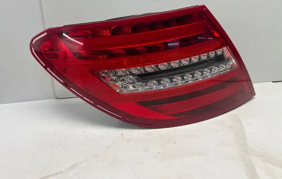 Mercedes-Benz C W204 Rear/tail lights 2048205404 601003 601000