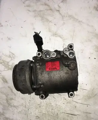 Mitsubishi Pajero Sport I Air conditioning (A/C) compressor (pump) MR360532 MSC105C