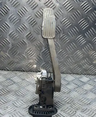 Volvo XC70 Accelerator throttle pedal 30636003 6PV00853700