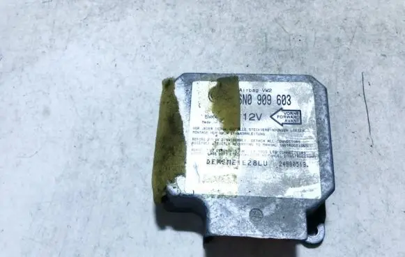 Volkswagen Golf III Airbag control unit/module 6n0909603 5wk4137