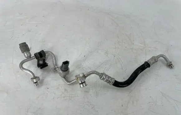 Renault Megane E-Tech Air conditioning (A/C) pipe/hose 924405MS0A