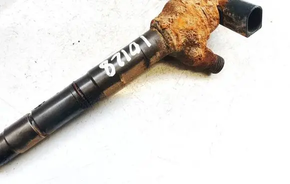 Audi Q3 8U Fuel injector 0445110369 03l130277j