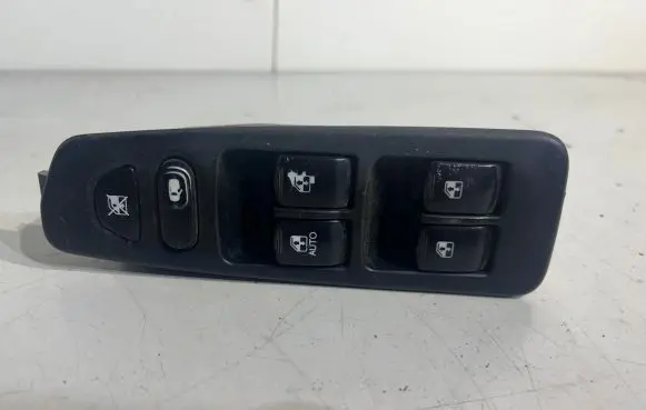 SsangYong Rodius Electric window control switch 8582008000 SC0892150 S6LS215S