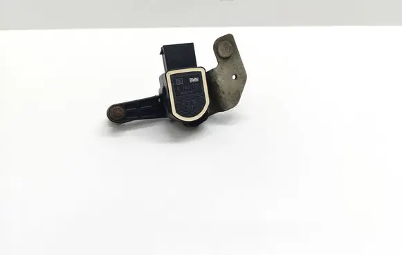 BMW 5 E60 E61 Rear air suspension level height sensor 6752797 675279701 37146752797