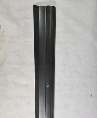 Volkswagen Tiguan Front door trim (molding) 5N0854939A