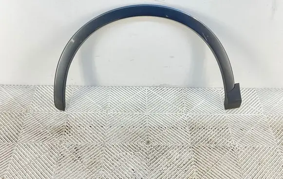 Audi Q3 8U Front arch trim 8U0853717B