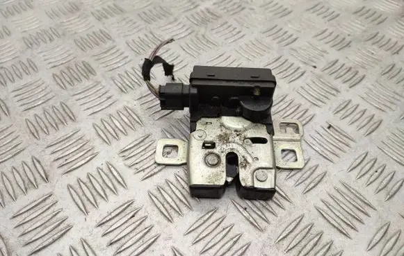 Mini One - Cooper Coupe R56 Tailgate/trunk/boot lock/catch/latch 2754528