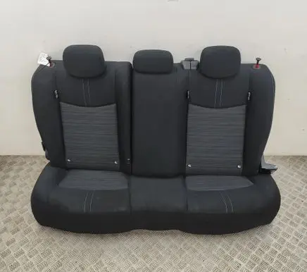 Nissan Leaf II (ZE1) Rear seat 883005SA0E