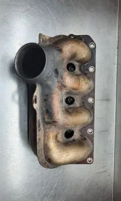 Peugeot 206 CC Exhaust manifold