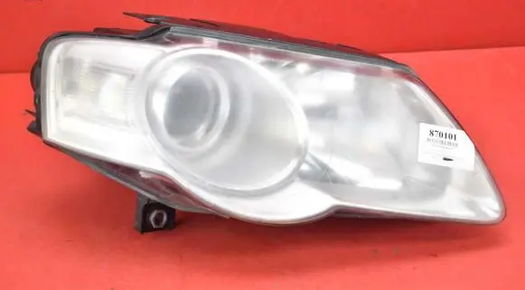 Volkswagen PASSAT B6 Headlight/headlamp 3C0941006Q