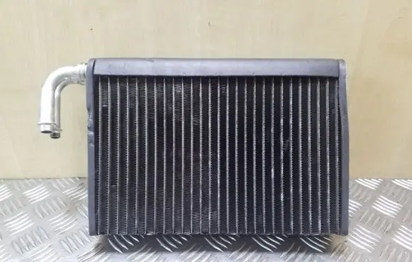 Air conditioning (A/C) radiator (interior)