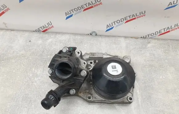 BMW 5 F10 F11 Water pump 8514458 8478476
