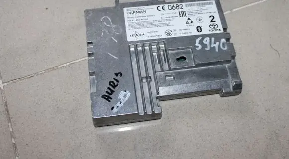 Toyota Auris E180 Navigation unit CD/DVD player 868400F020 BE7718 EXTENSIONMODULE
