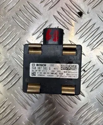 Audi A3 S3 8V Distronic sensor radar 5Q0907561G 5Q0907572G 0203300935